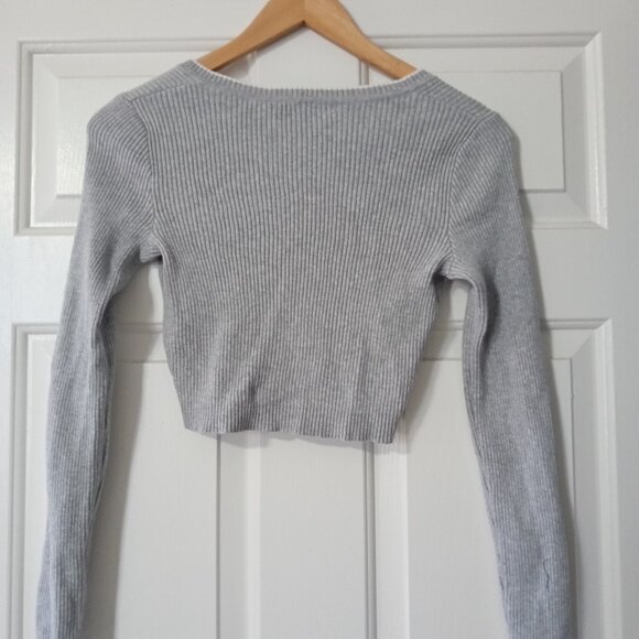 Brandy Melville Gray Crop Top // LIKE NEW // Selling: $9 - Picture 2 of 5